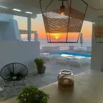 Apricot And Sea Luxury 别墅