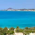 Apricot And Sea Luxury * 米科利维亚