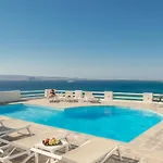 Apricot And Sea Luxury * 米科利维亚