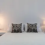 Apricot And Sea Luxury *