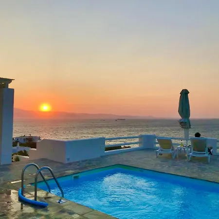 Apricot And Sea Luxury Mikri Vigla