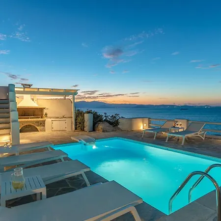 Apricot And Sea Luxury Villa