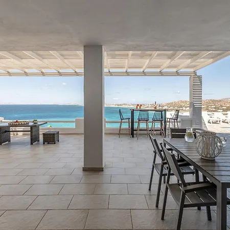 Apricot And Sea Luxury Villa