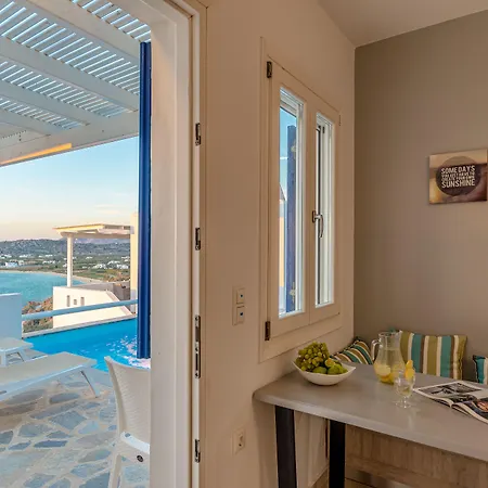 Apricot And Sea Luxury מיקרי ויגלה